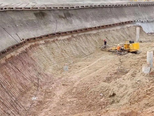 翁牛特基坑边坡加固