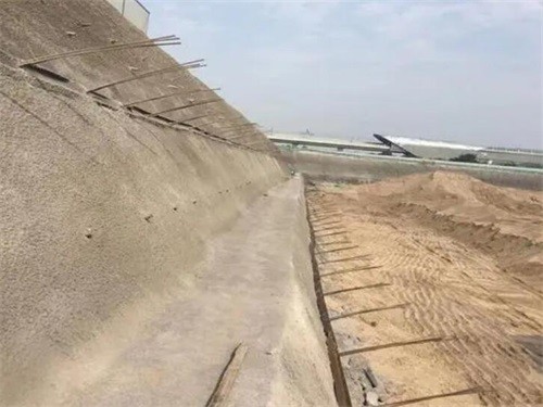 翁牛特河道边坡加固